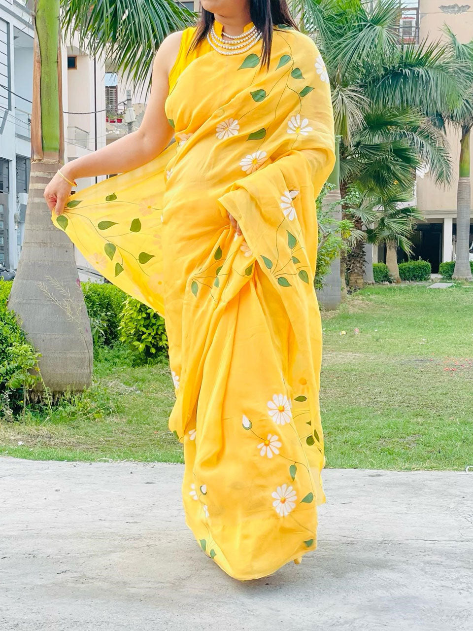 Hand Paint Organza Saree (comes with blouse pc)